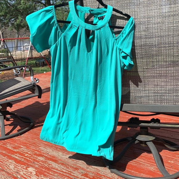 Dress - Picture 7 of 10